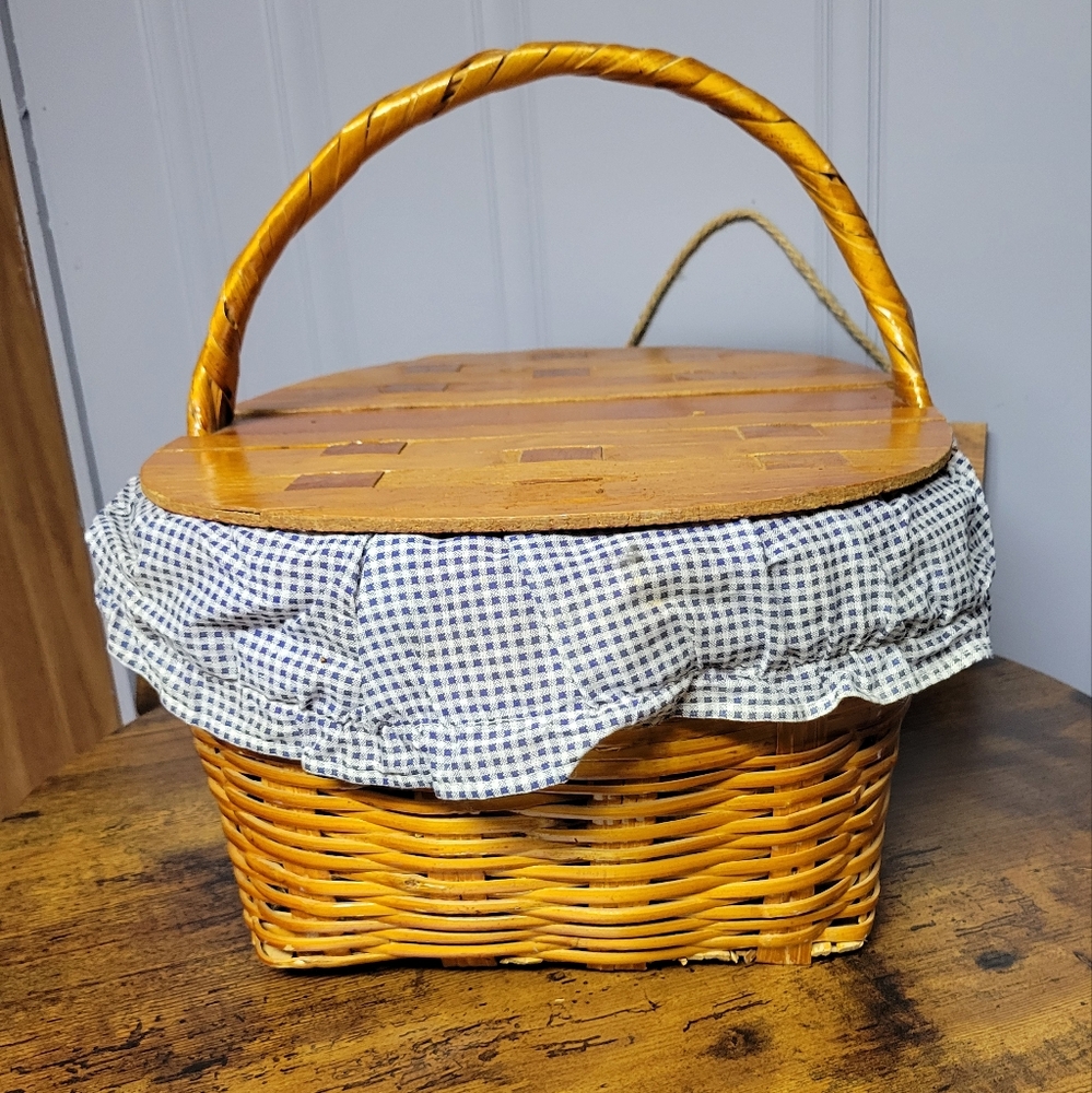 Vintage 1950s Wicker Picnic Basket w/Blue Gingham Lining double lided - Picture 2 of 16